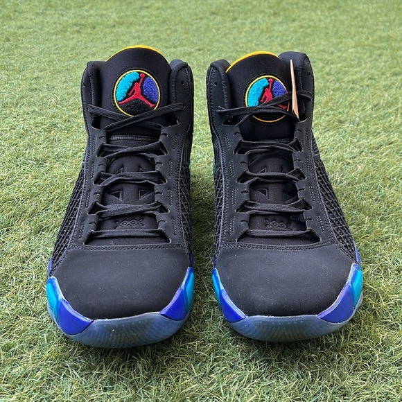 Air Jordan XXXVIII - Picture 2 of 5